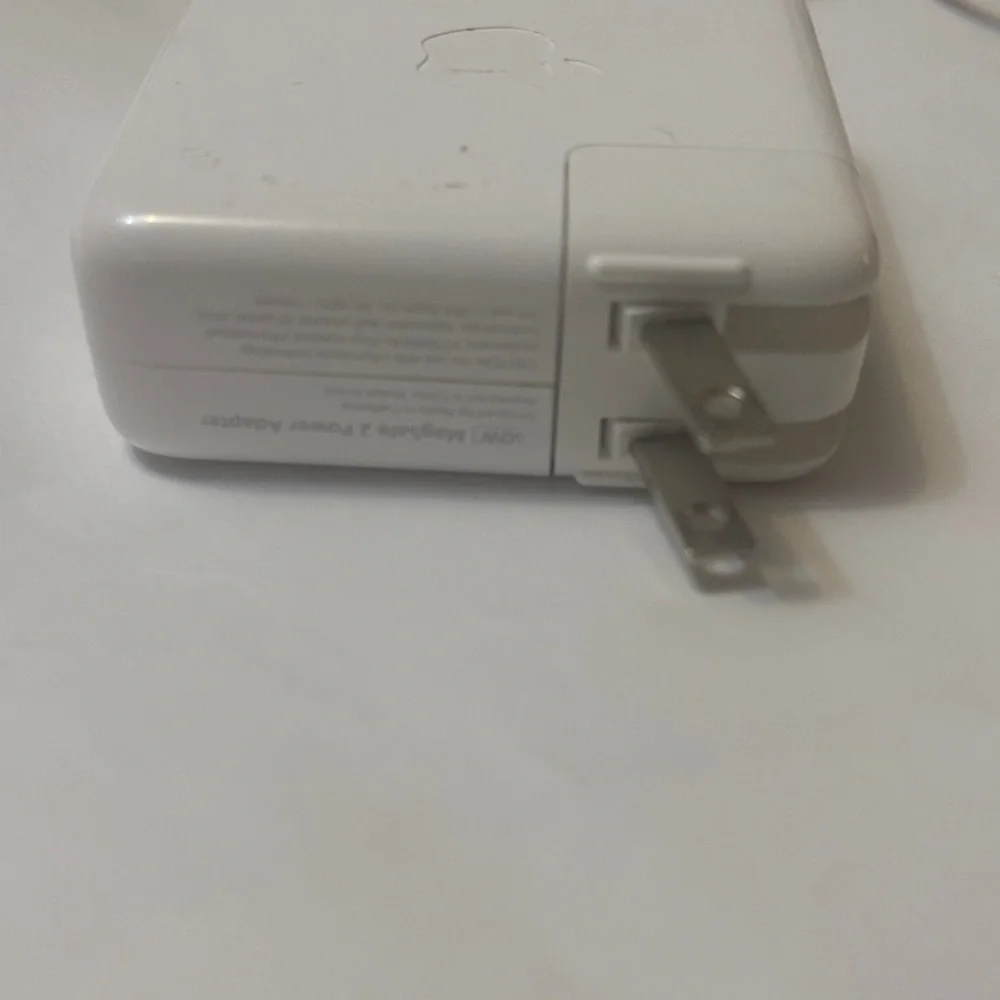 Apple White Power Adapter with Apple Logo 2014 A 1435 White Untested Electronic
